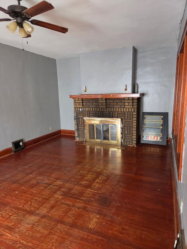 1012 Wescott Ave