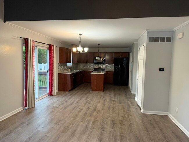 14286 Marshall Dr