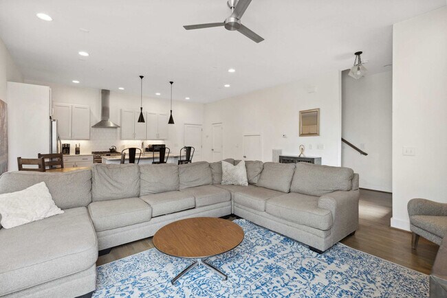 Photo - 960 9th Ave S Unidad ID1051680P