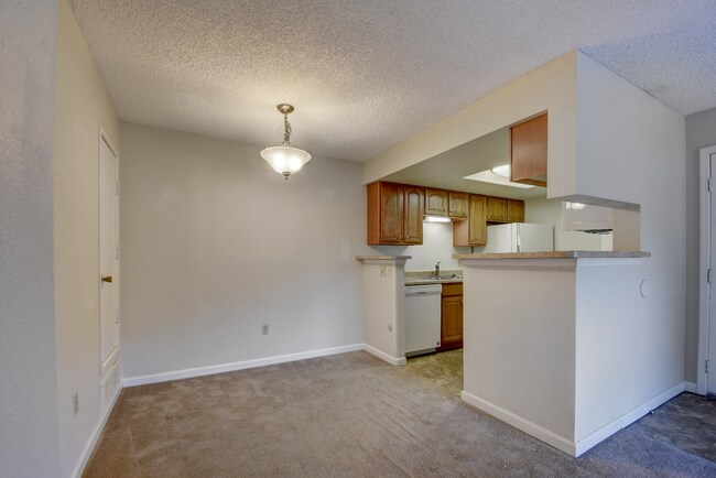 Photo - 2BR/2BA Charming Condo in Denver!

Available Now! Unit E202