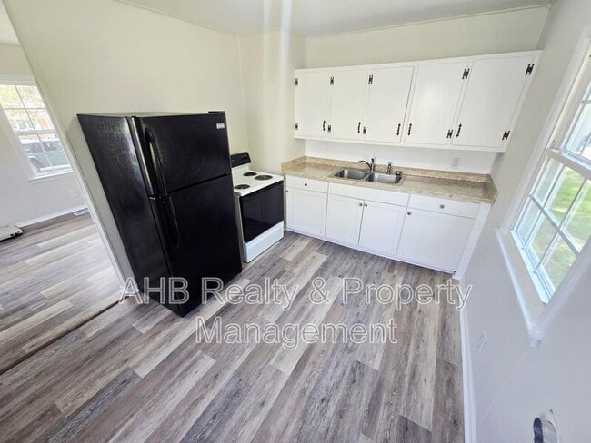 Photo - 1000 Camden St