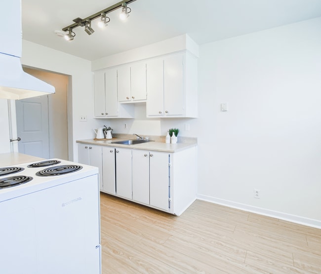 Photo - Freshwater Road Apartments