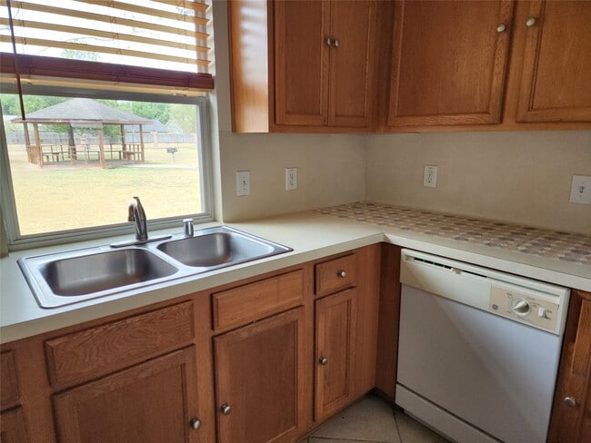 Building Photo - 15427 Lucky Star Dr Rental