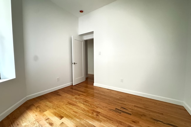 Photo - 200 Claremont Ave