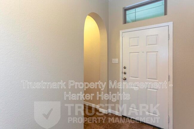 Photo - 8121 Iron Gate Dr