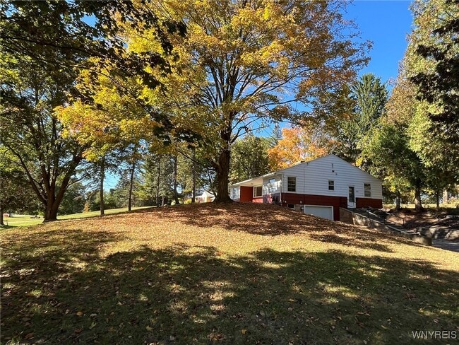 Photo - 656 Girard Ave