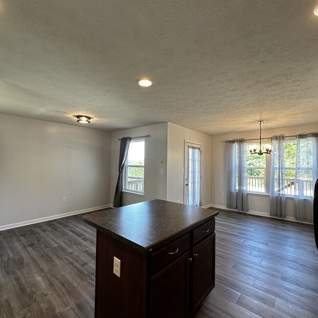 Photo - 172 Birds Eye View Dr