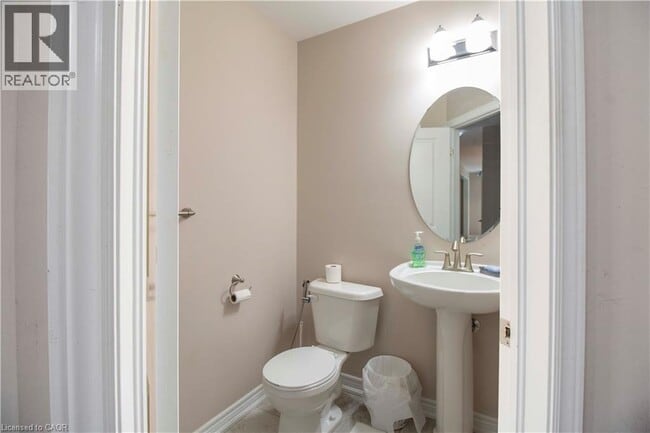 Photo - 35 Oakhaven Pl