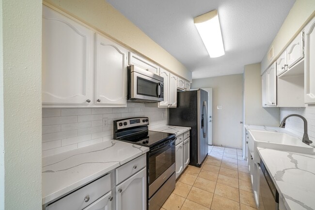 Photo - 7847 Green Lawn Dr Unidad 7847