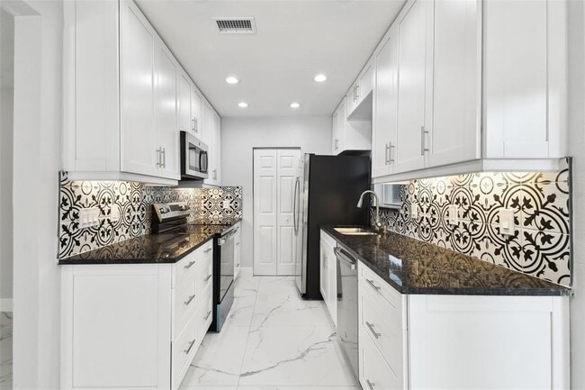 Photo - 131 Adalia Ave