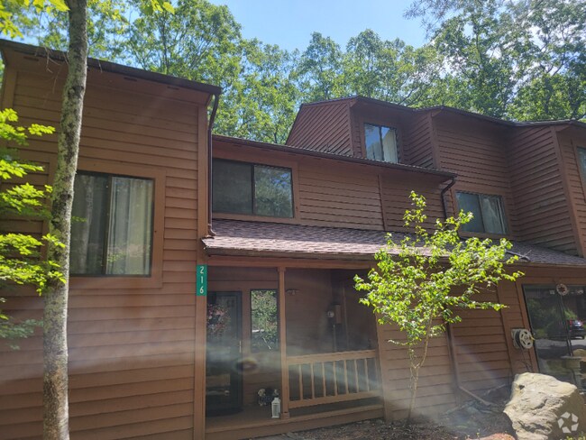 Building Photo - 216 Falls Cir Rental