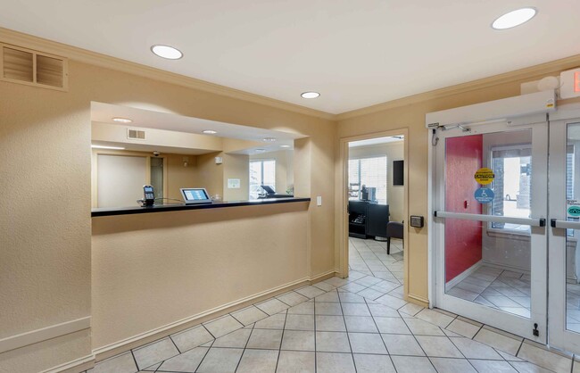 Furnished Studio-Minneapolis - Eden Prairie - Technology Drive
