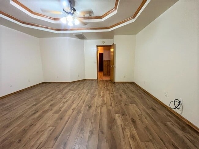 Photo - 8104 Eagle Cir