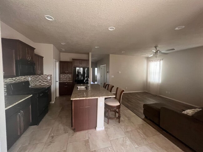 Photo - 1741 Valle Vista Rd NW