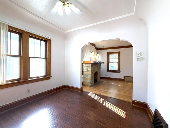 Photo - 3-bedroom single family in West Allis - Av...