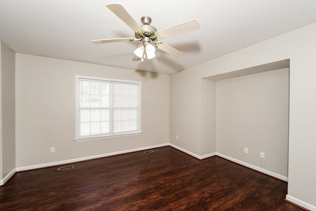 Photo - 694 S Hillcrest Rd