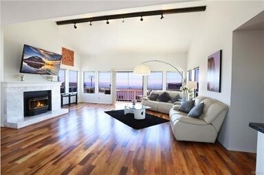 Photo - 3287 Ocean Blvd