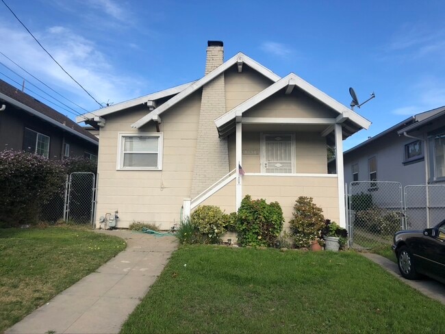 Photo - 4056 Santa Rita St