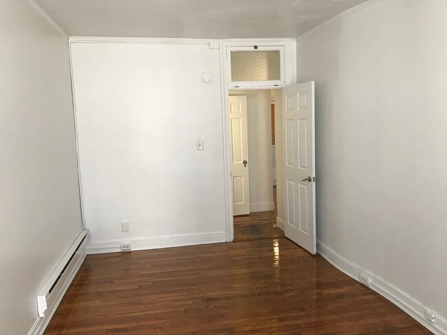 Photo - 38 Clearway St Unit 3