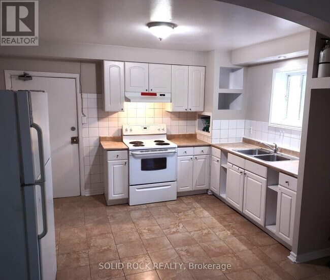 Photo - 1254 Dorchester Ave Unité 5