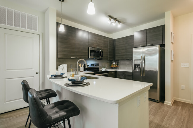 Building Photo - Crabtree Lakeside Rental