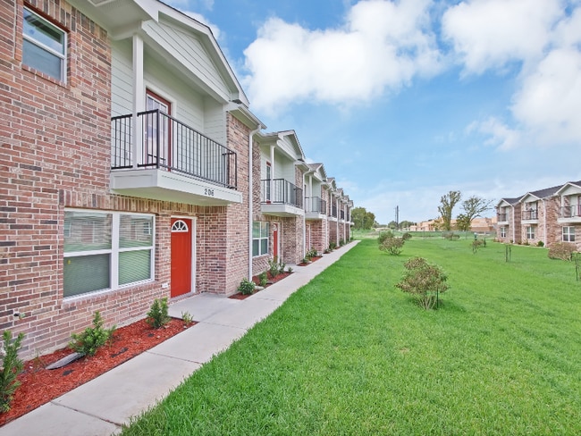Photo - 2727 Arlington Ct Townhome