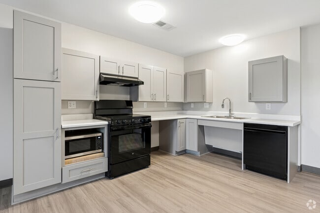 1BR, 1BA - 643SF - Kitchen