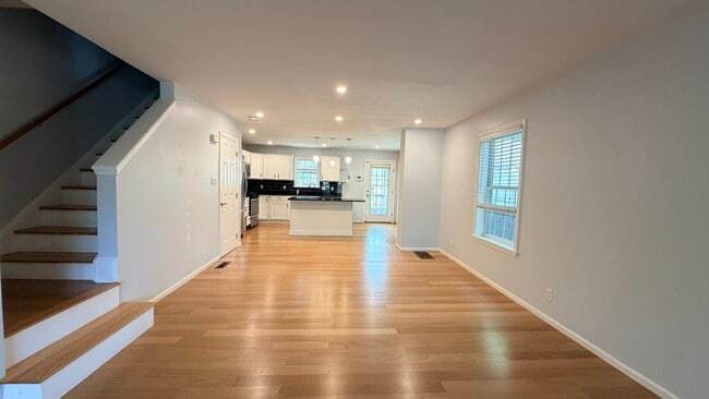 Sala de estar - 37A Cheever St