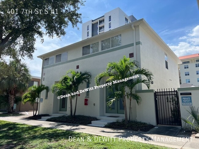 Building Photo - 401 7th St S Rental