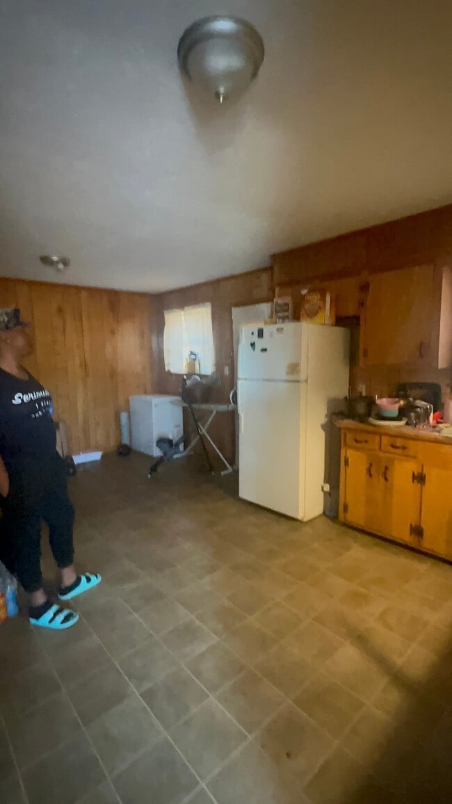 Photo - 1670 Aurora St
