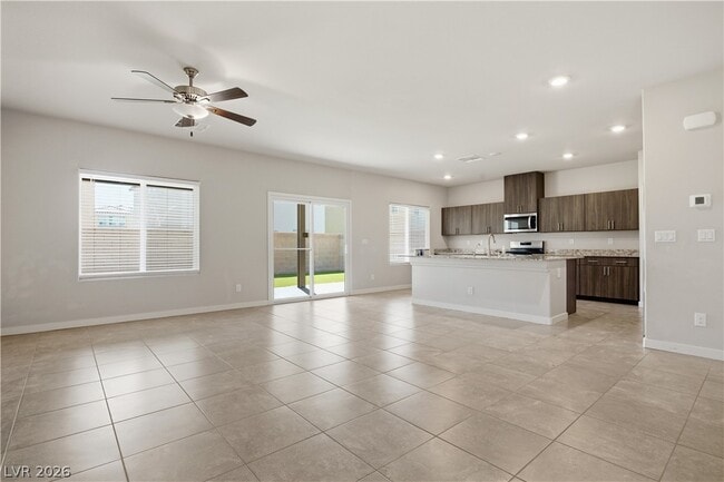 Photo - 3763 Corellia Ave