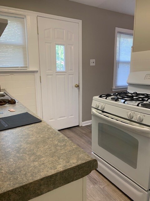 Photo - 707 Clarendon Pl