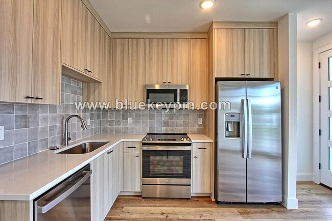 Photo - Unit 3356....   2 Bed, 2.5 Bath Townhome in Arbor Lodge Near University of Portland