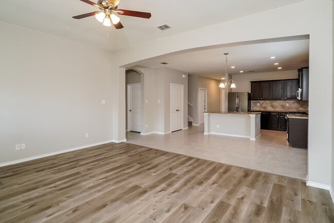 Photo - 9719 Belmore Cove