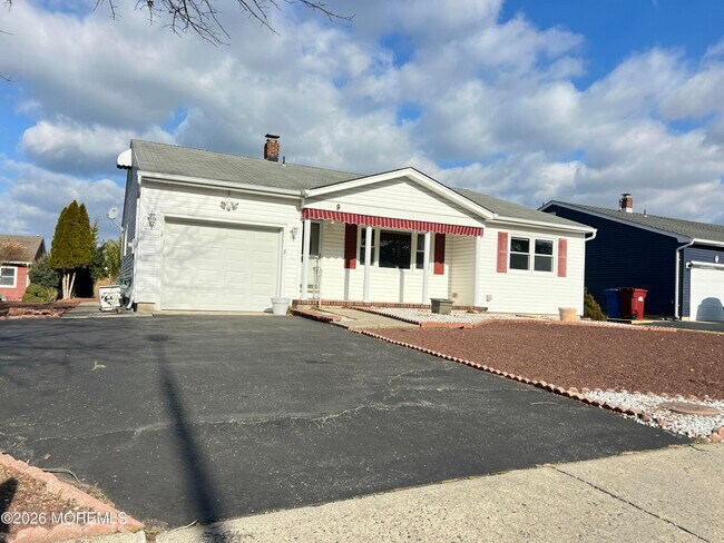 9 Westport Dr