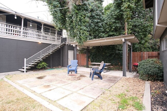 Photo - 424 Sycamore Ave Unit #A