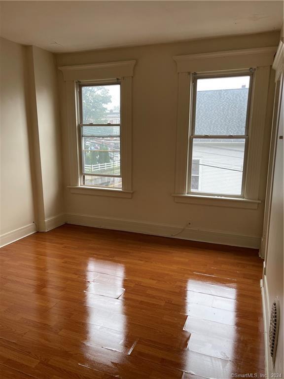 Photo - 68 Liberty St