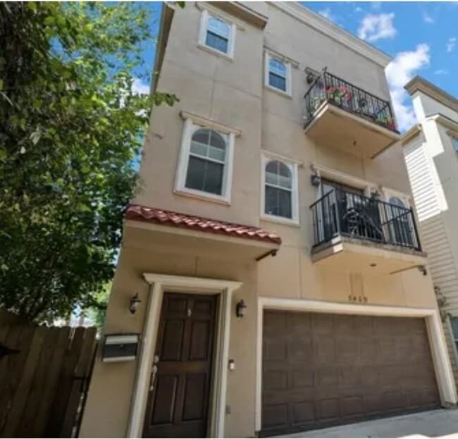 Building Photo - 5403 Kansas St Rental