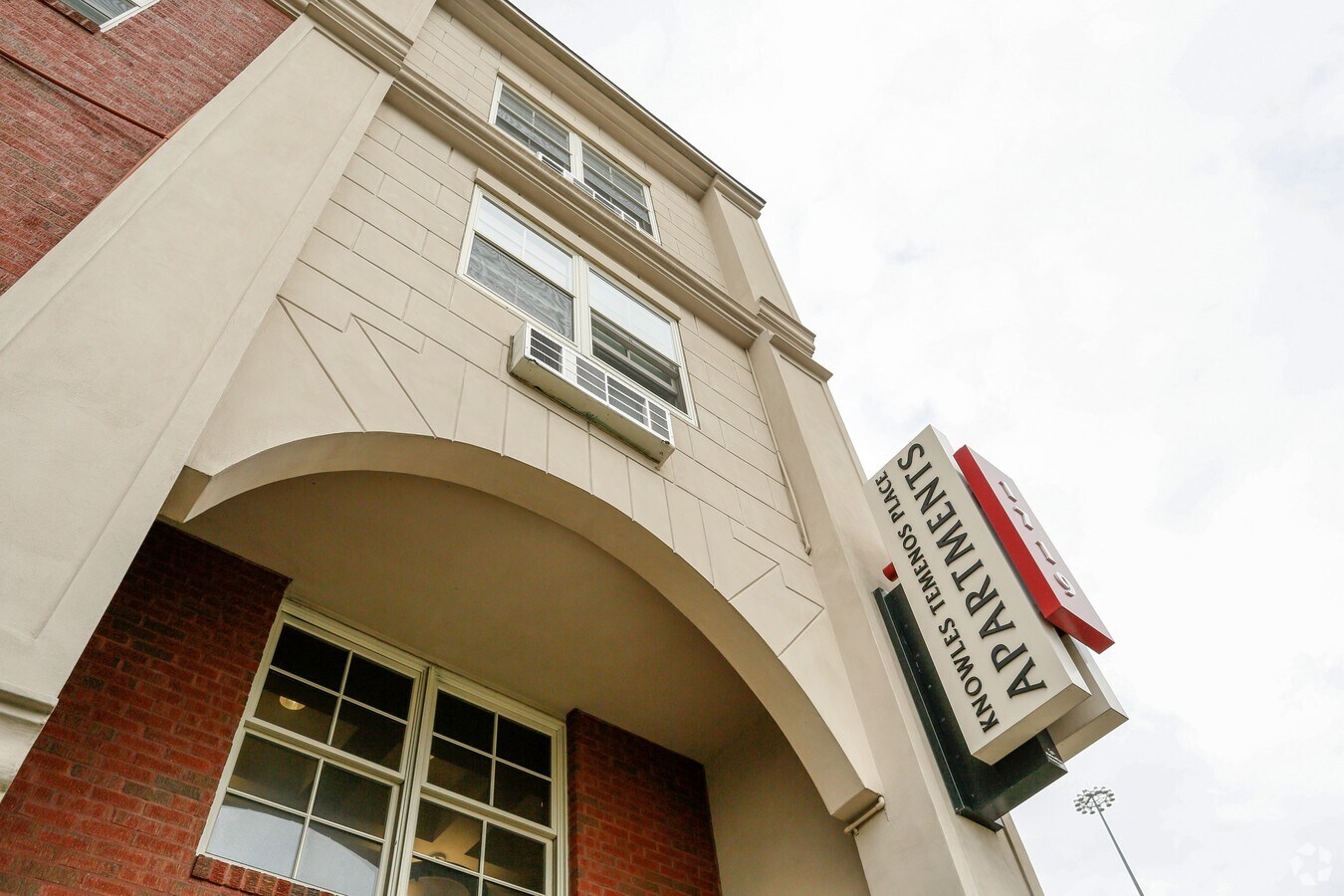 Photo - Knowles-Temenos Place Apartments