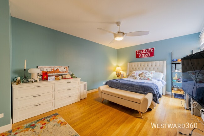 Photo - 2336 N Commonwealth Ave Unit 309