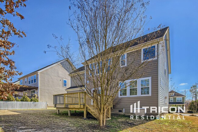 Photo - 1212 Screech Owl Rd