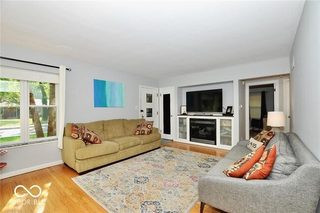 Photo - 5754 Primrose Ave