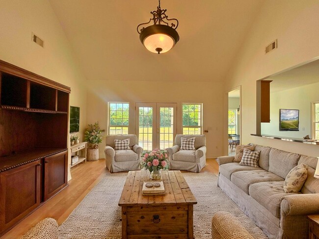 Photo - 1602 Hucknall Pl House