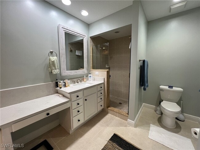 Building Photo - 6418 Legacy Cir Unit 802