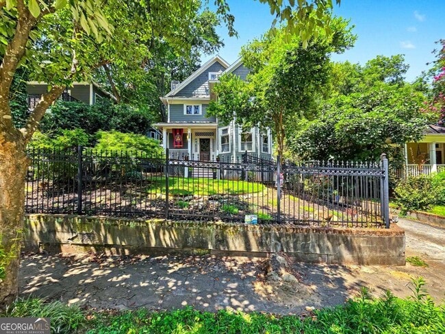 Photo - 324 Brooks Ave NE