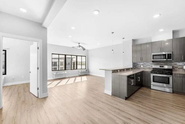 Building Photo - 1 Flagship St Unit 308