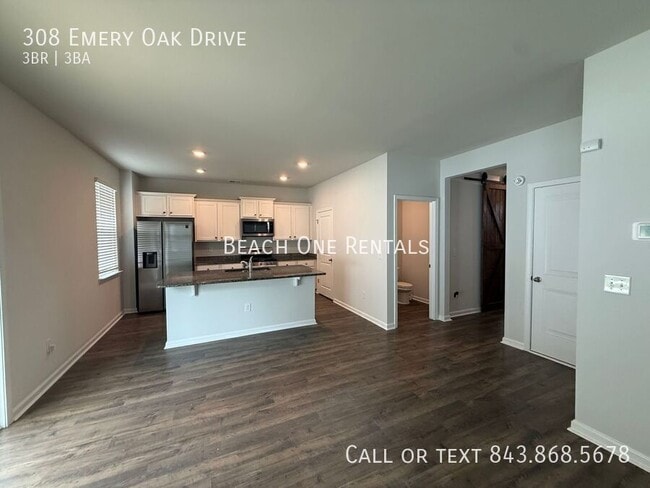 Photo - 308 Emery Oak Dr