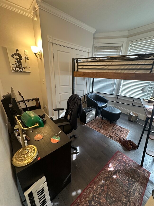 75 Westland Ave