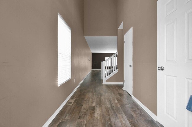 Photo - 210 Autumn Way