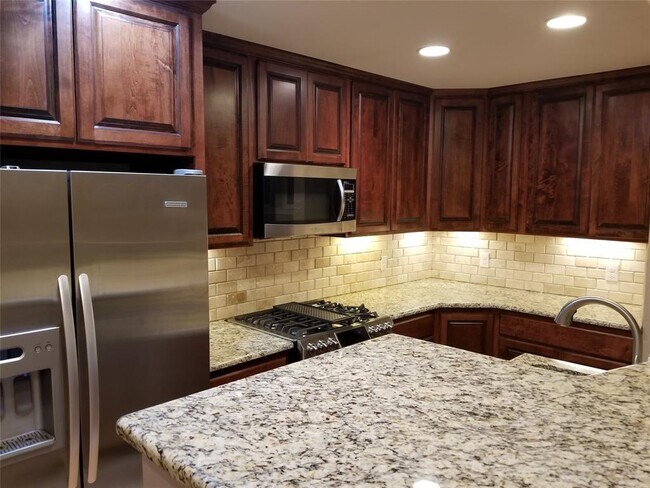 Photo - 1410 North St